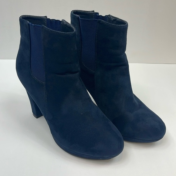 Bella Marie Blue Suede Booties Size 9 - Picture 2 of 10